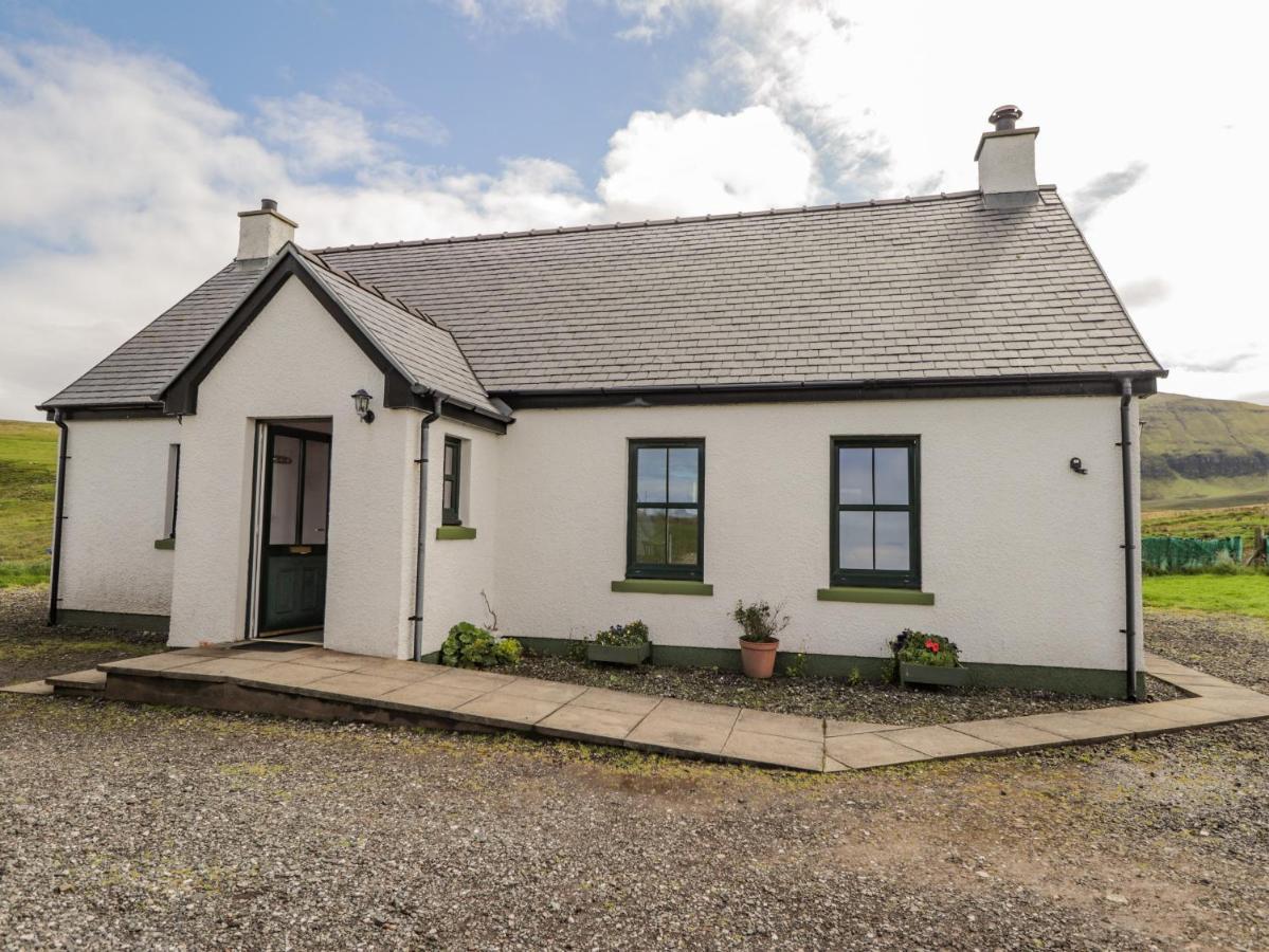 Ridge End Cottage Kilmaluag Екстериор снимка