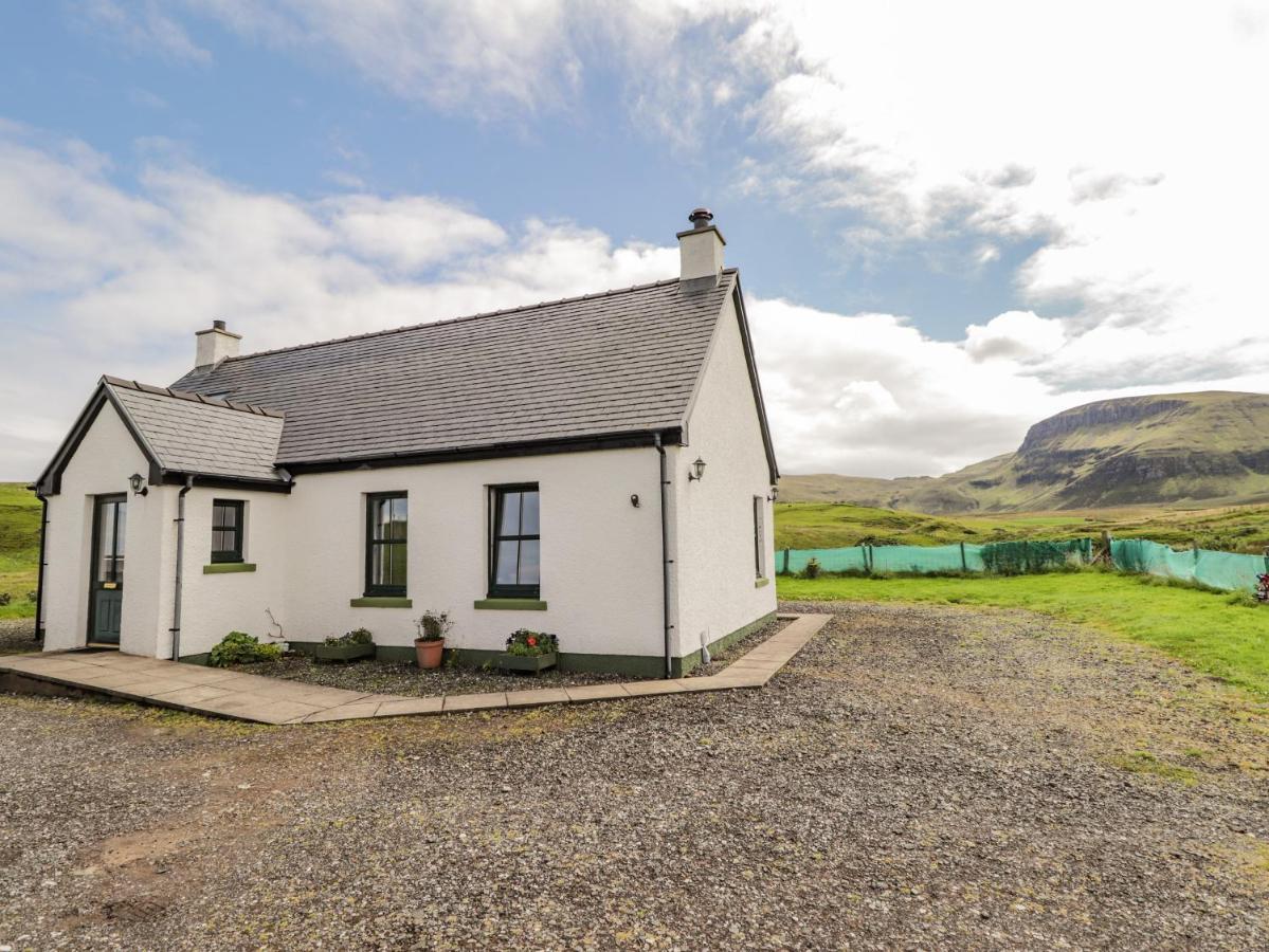 Ridge End Cottage Kilmaluag Екстериор снимка